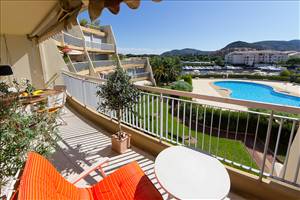 CANNES MARINA - TRES BEAU 2 PIECES AVEC GRANDE TERRASSE, EXPOSE SUD-OUEST