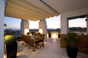 LUXUEUX DUPLEX AU CALME CENTRAL MAGNIFIQUE VUE MER VILLE ET MONTAGNES 